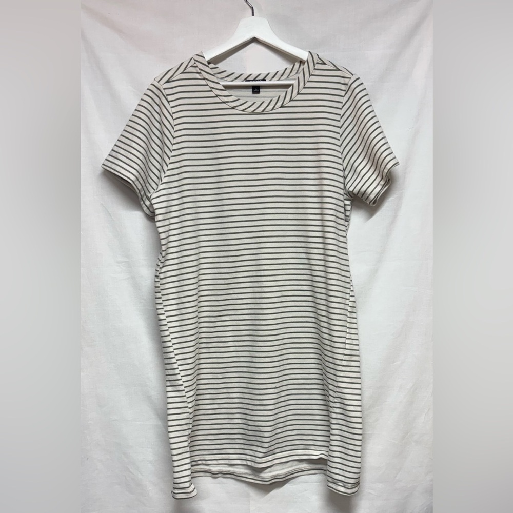 Buffalo David Bitton Green and White Striped T-Shirt Dress XL